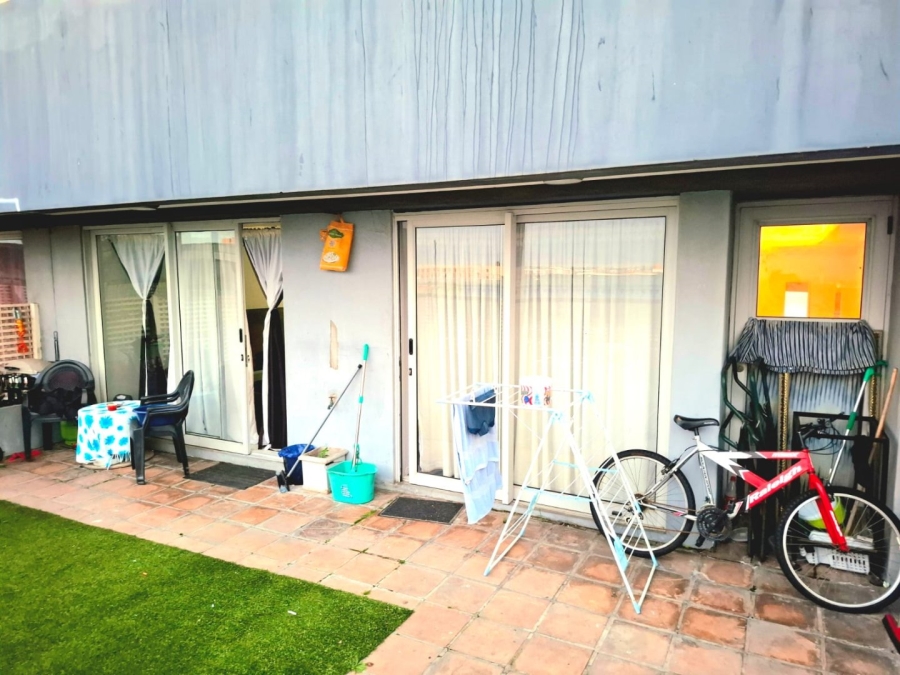 2 Bedroom Property for Sale in Townsend Estate Western Cape